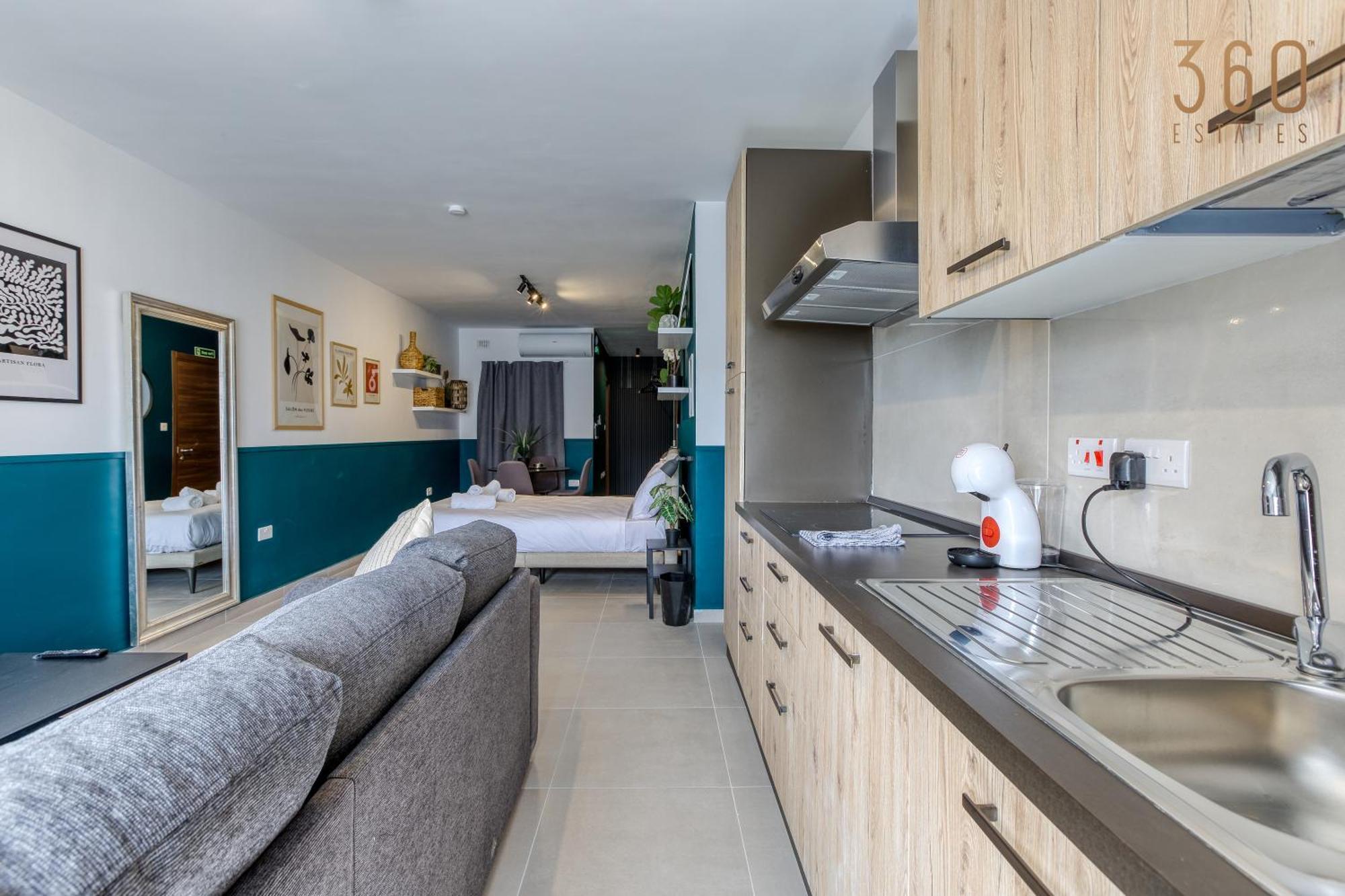 Urban Square Elite Suites By 360 Estates Pieta Екстер'єр фото